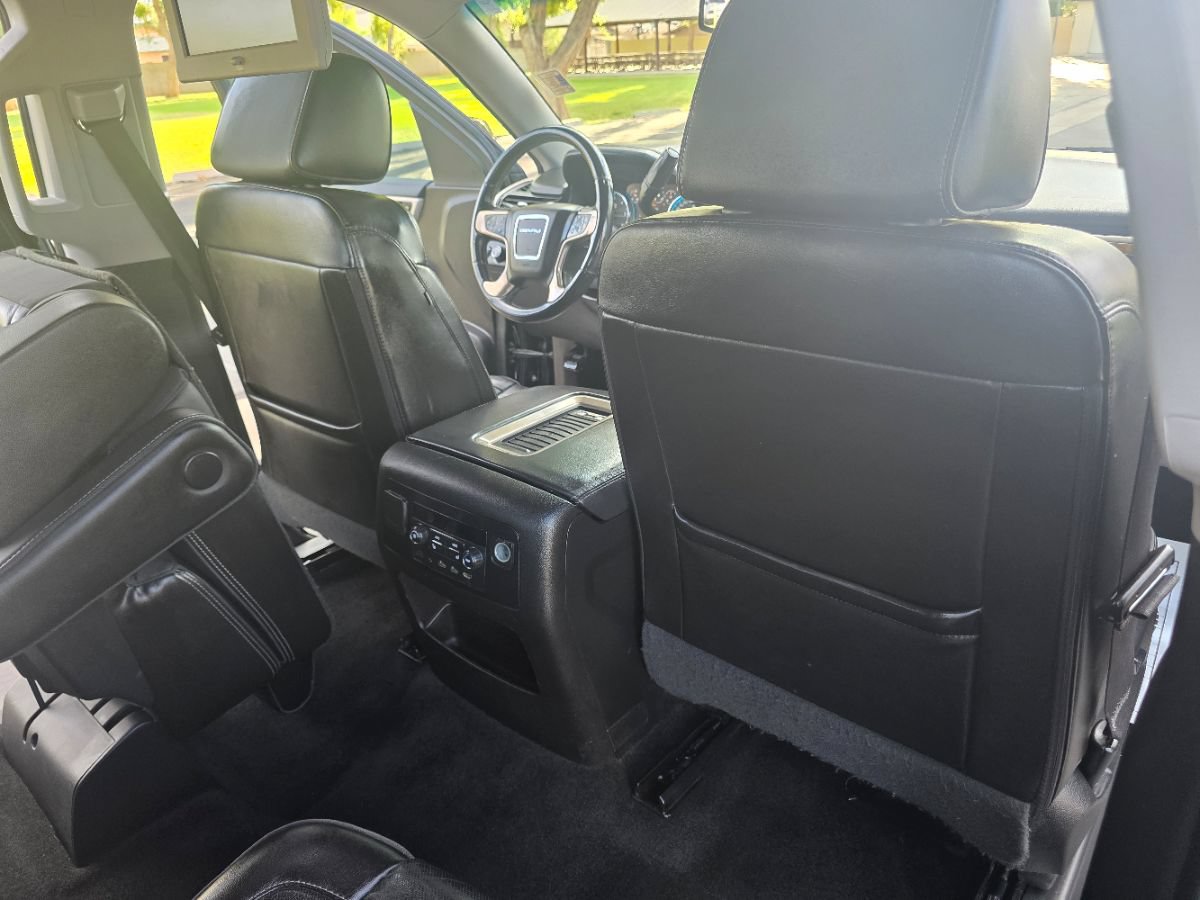 Used 2017 GMC Yukon Denali w/ Open Road Package AWD/4WD image 40