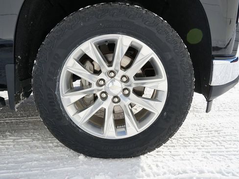 Used 2020 Chevrolet Silverado 1500 LTZ w/ LTZ Premium Package image 32