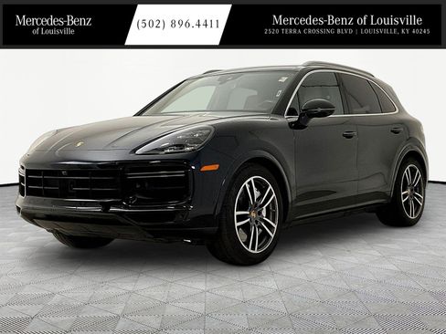 Used 2019 Porsche Cayenne Turbo AWD/4WD image 1