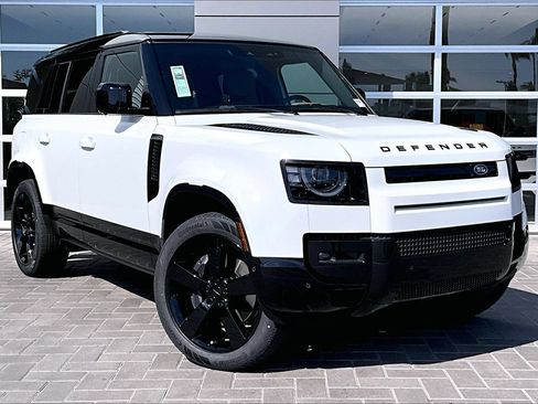New 2026 Land Rover Defender 110 X-Dynamic SE AWD/4WD image 2