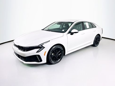 Used 2025 Kia K5 LXS image 3