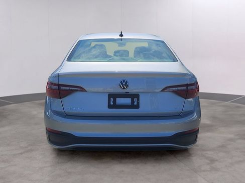Used 2022 Volkswagen Jetta SE FWD image 4