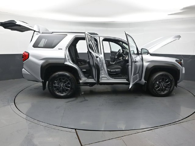 Certified 2026 Toyota 4Runner SR5 AWD/4WD image 54