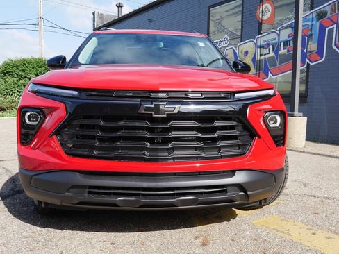 New 2026 Chevrolet TrailBlazer LT w/ Convenience Package AWD/4WD image 2