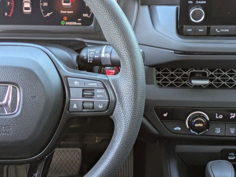 Used 2023 Honda Accord EX image 21