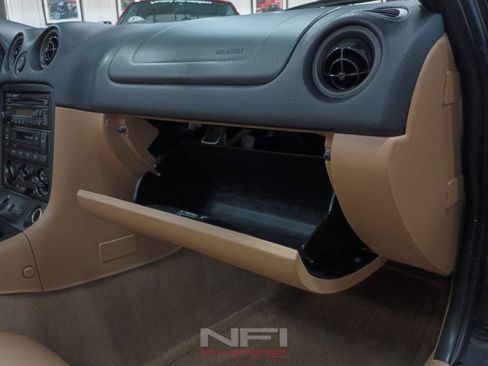 Used 1999 MAZDA MX-5 Miata RWD image 50