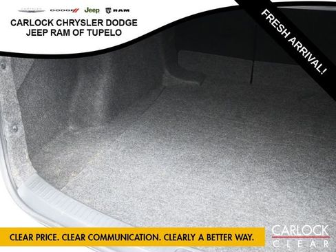 Used 2025 Toyota Corolla LE image 31