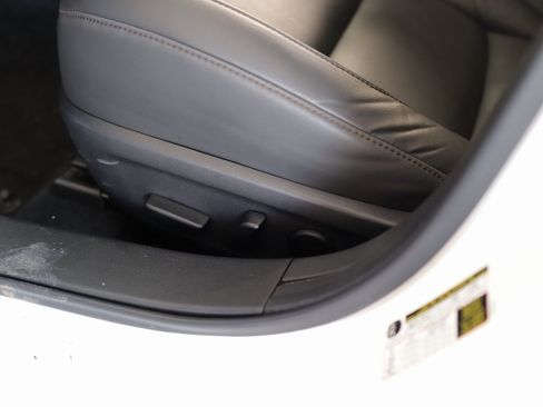 Used 2025 MAZDA MAZDA3 s image 22