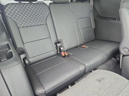 New 2026 GMC Acadia Denali w/ Super Cruise Package image 12