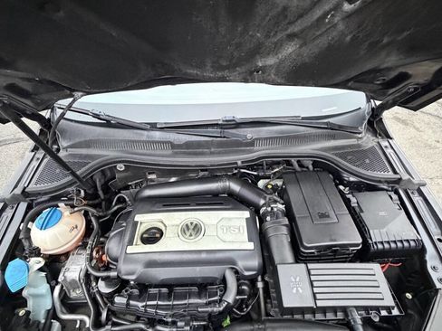 Used 2010 Volkswagen CC Luxury image 21