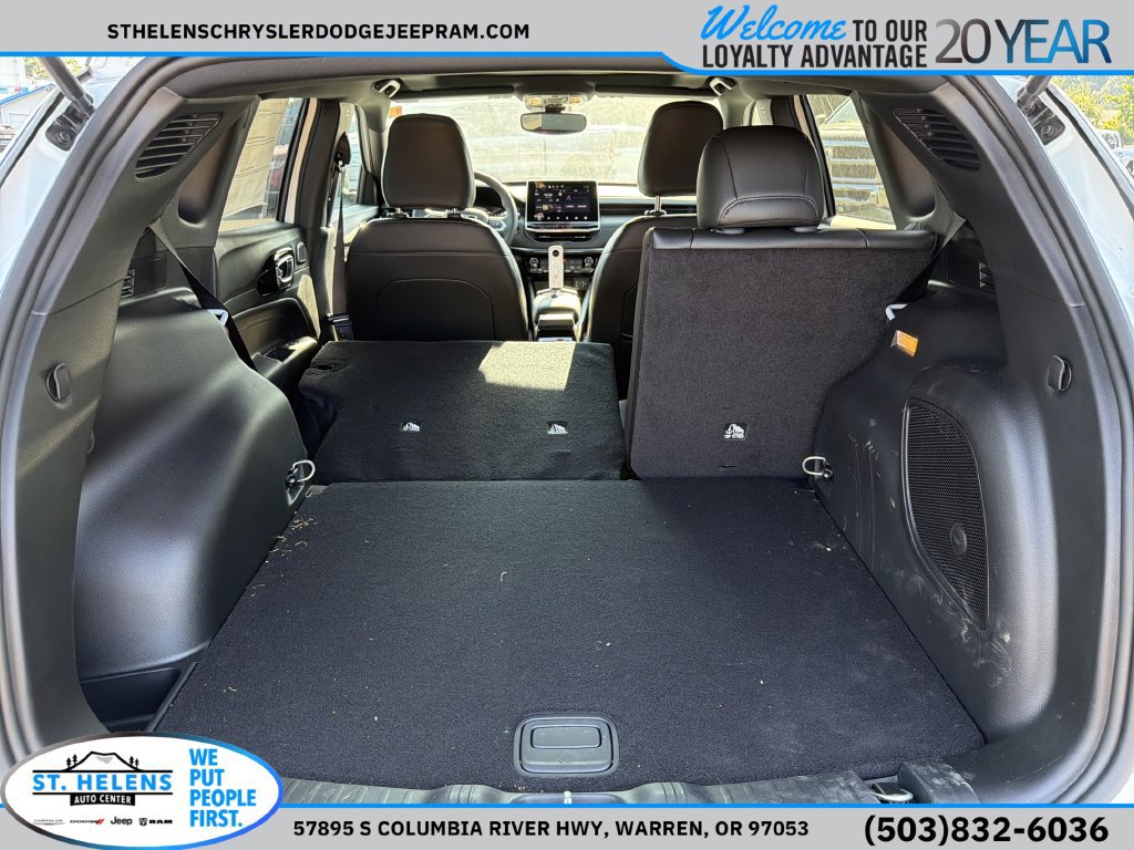 New 2025 Jeep Compass Limited w/ Sun & Sound Group AWD/4WD image 7