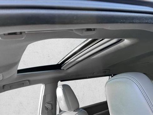 Used 2019 Toyota Highlander Limited image 11