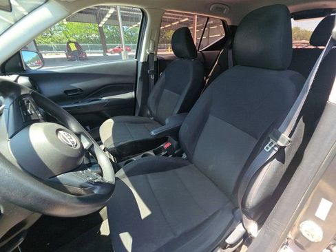 Used 2024 Nissan Kicks S FWD image 5