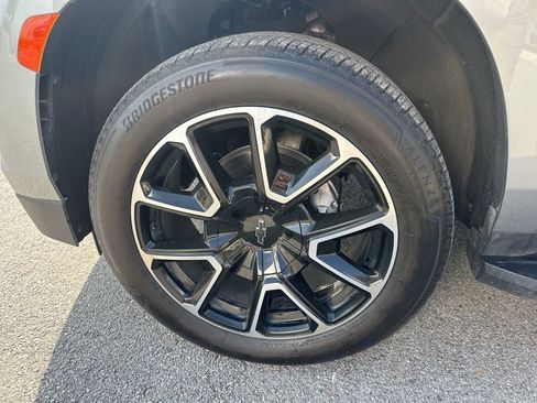 Used 2024 Chevrolet Tahoe RST w/ Luxury Package image 5