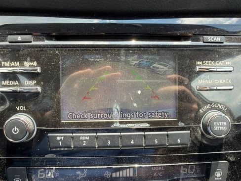 Used 2017 Nissan Rogue SV w/ Midnight Edition FWD image 21