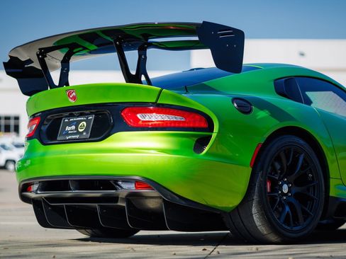 Used 2017 Dodge Viper GTC w/ ACR Package image 21