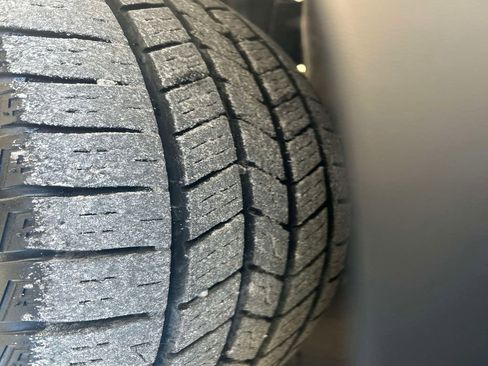 Used 2023 Ford Transit 350 XLT image 10