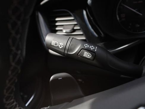 Used 2023 Buick Envision Preferred FWD image 11