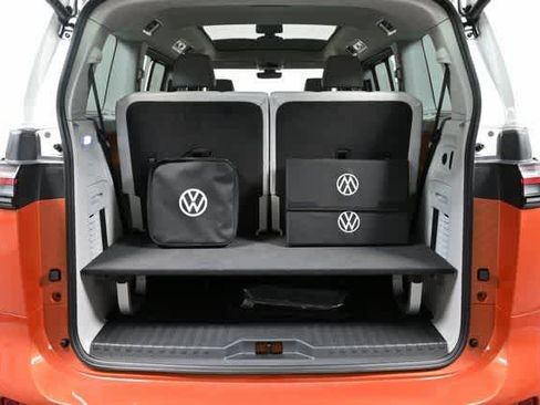 New 2025 Volkswagen ID. Buzz Pro S Plus image 28