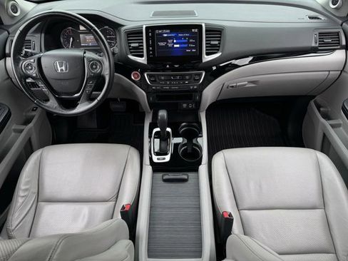Used 2017 Honda Ridgeline RTL-E image 12