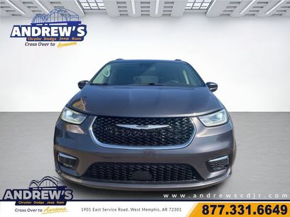 Used 2022 Chrysler Pacifica Touring-L