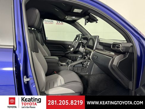 Certified 2025 Toyota Tacoma TRD Sport image 21