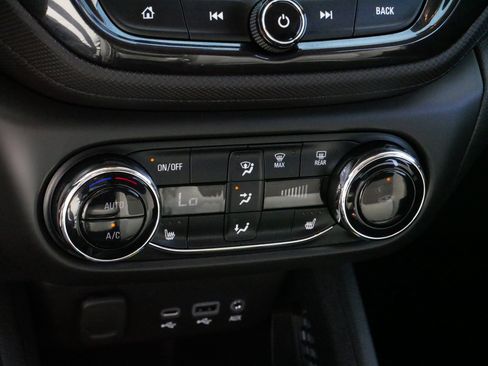 Used 2023 Chevrolet TrailBlazer LT w/ Convenience Package image 23