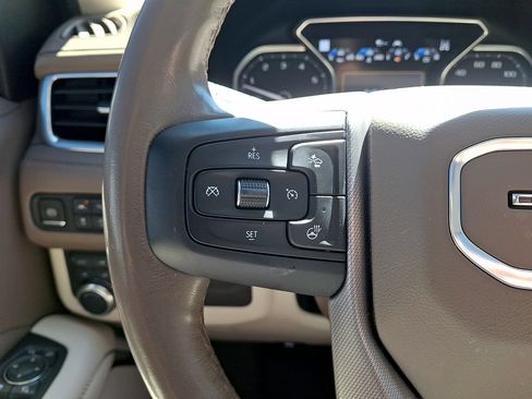 Used 2021 GMC Yukon Denali w/ Denali Premium Package AWD/4WD image 23