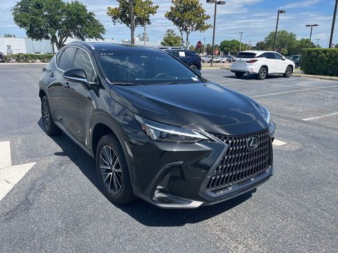 Used 2024 Lexus NX 250 FWD w/ Towing Package (2000 Lbs) image 7