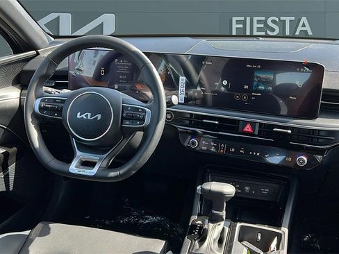 Used 2025 Kia K5 GT-Line w/ GT-Line Premium Package image 15