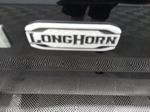 Used 2019 RAM 1500 Laramie Longhorn AWD/4WD image 5