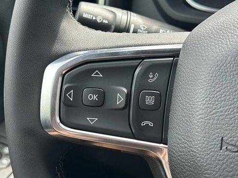 New 2026 RAM 2500 Laramie AWD/4WD image 35