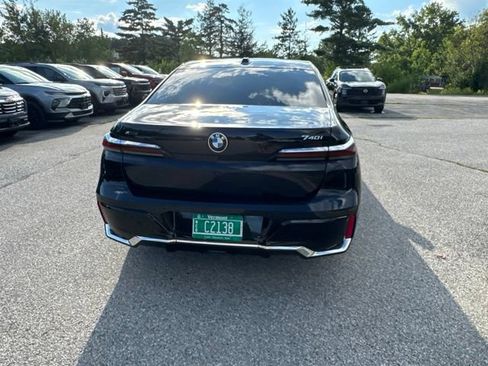 Used 2025 BMW 740i xDrive AWD/4WD image 39