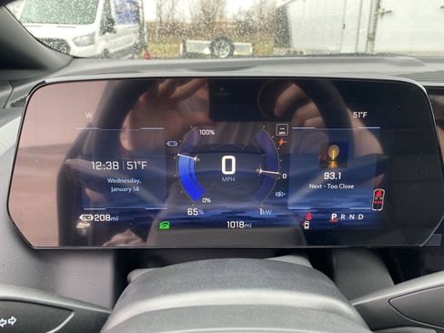 New 2025 Chevrolet Equinox EV RS image 15