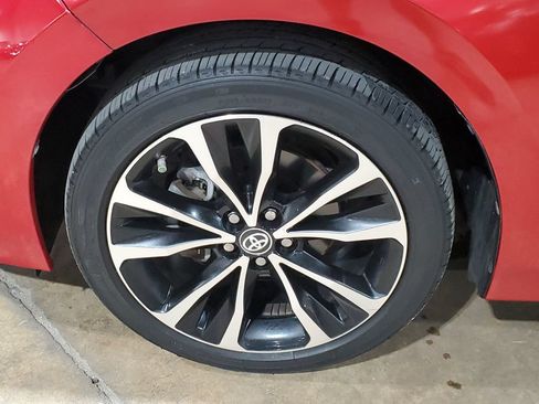 Used 2018 Toyota Corolla XSE FWD image 36