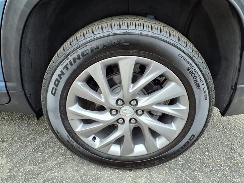 Used 2026 Buick Enclave Preferred FWD image 19