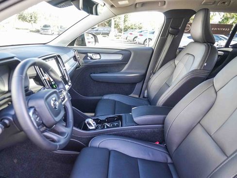 Used 2026 Volvo XC40 B5 Plus AWD/4WD image 19