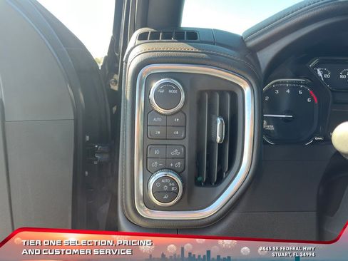 Used 2022 GMC Sierra 2500 AT4 image 25