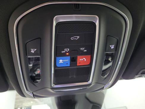 New 2025 Jeep Grand Cherokee L Laredo w/ Luxury Tech Group I image 24