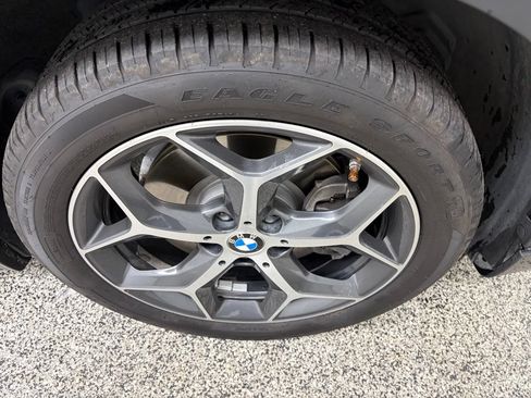 Used 2017 BMW X1 xDrive28i AWD/4WD image 9