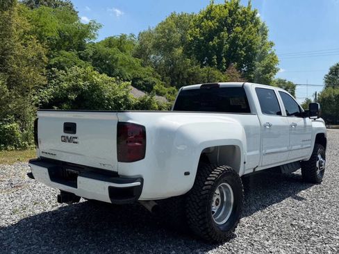 Used 2017 GMC Sierra 3500 Denali w/ Duramax Plus Package AWD/4WD image 8