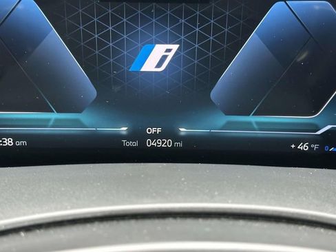 Certified 2025 BMW X5 xDrive50e w/ Premium Package image 29