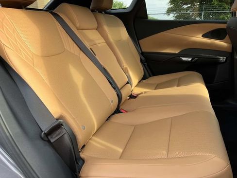 Used 2025 Lexus RX 350 Premium w/ Accessory Package (Z1) FWD image 25