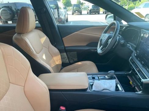 Used 2024 Lexus RX 350 Premium Plus w/ Convenience Package FWD image 8