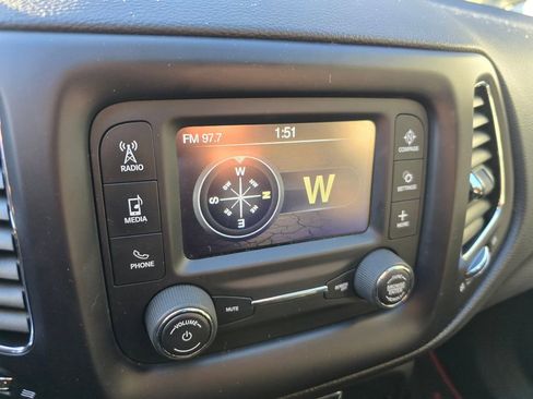 Used 2018 Jeep Compass Sport w/ Cold Weather Group image 31