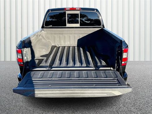 Used 2022 Nissan Frontier SV image 26