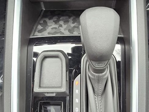 Used 2024 Chevrolet Colorado W/T w/ Technology Package image 30