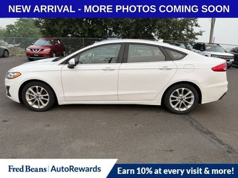Used 2020 Ford Fusion SE FWD image 4