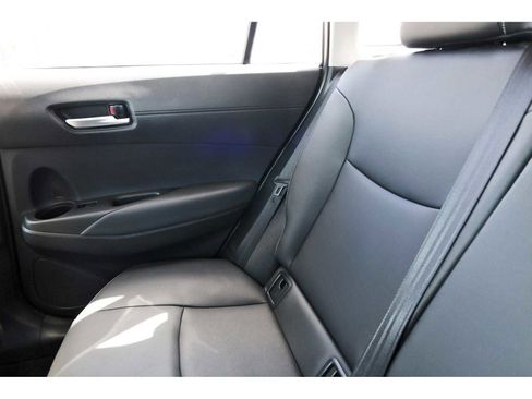 Used 2024 Toyota Corolla Cross XLE image 8