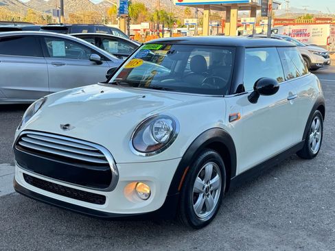 Used 2015 MINI Cooper 2-Door Hardtop FWD image 5